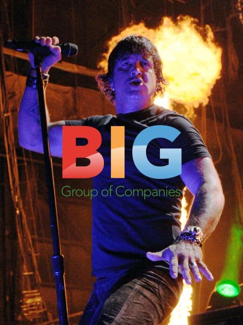 Scott Stapp of Creed performs at concert