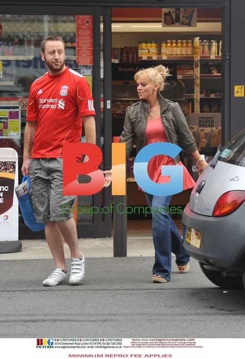 Kerry Katona goes to petrol station with new man
