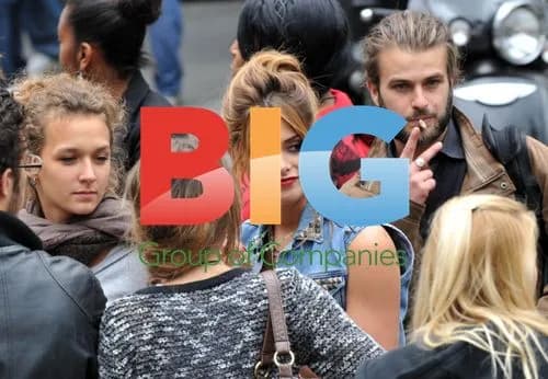 Miley Cyrus and Ashley Greene filming "LOL" in Paris