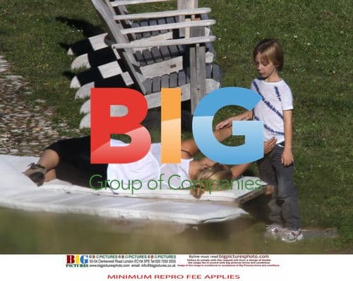 Kate Hudson and Matthew Bellamy in Swiss Alps