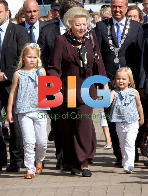 Dutch Queen Beatrix with Princesses Amalia and Ariane at Carriage Driving Event
