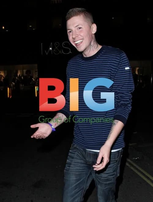 Professor Green Bumps Into Samuel Pepper at Chinawhite