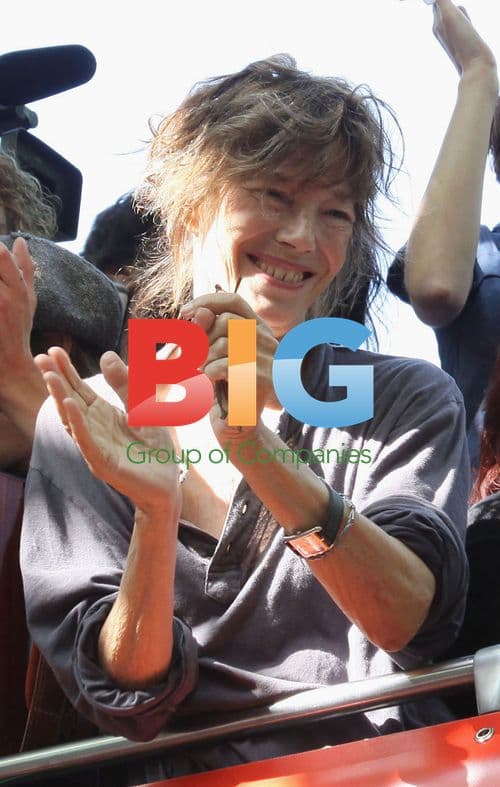 Jane Birkin Protests Immigration in Paris