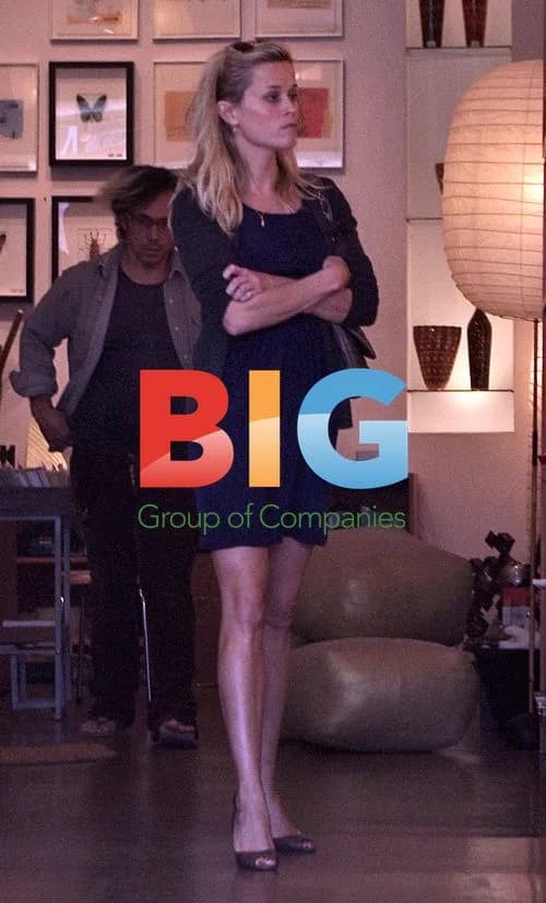 Reese Witherspoon Shopping in LA