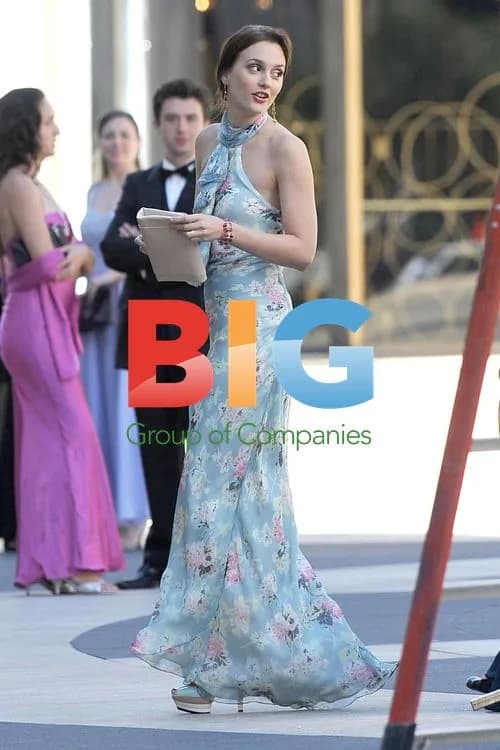 Leighton Meester on Gossip Girl Set