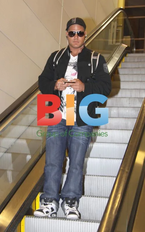 Ronnie Ortiz-Magro Arrives at Airport