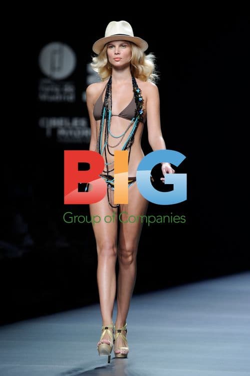 Javier Larrainzar Fashion Week