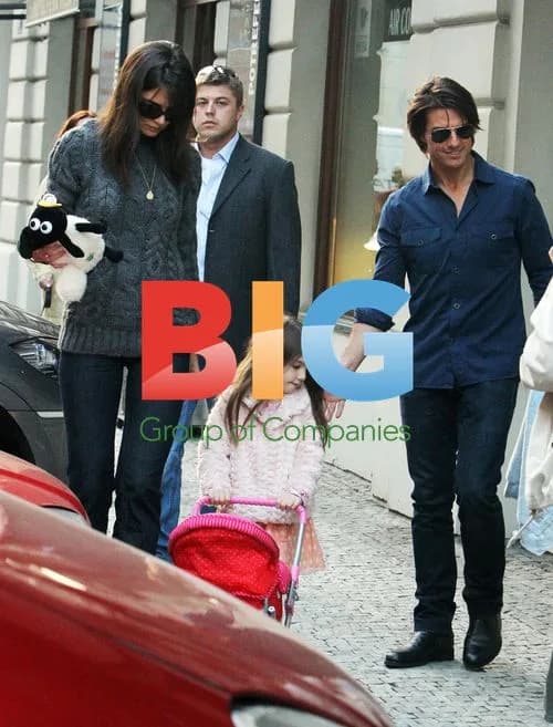 Tom Cruise, Katie Holmes and Suri in Prague
