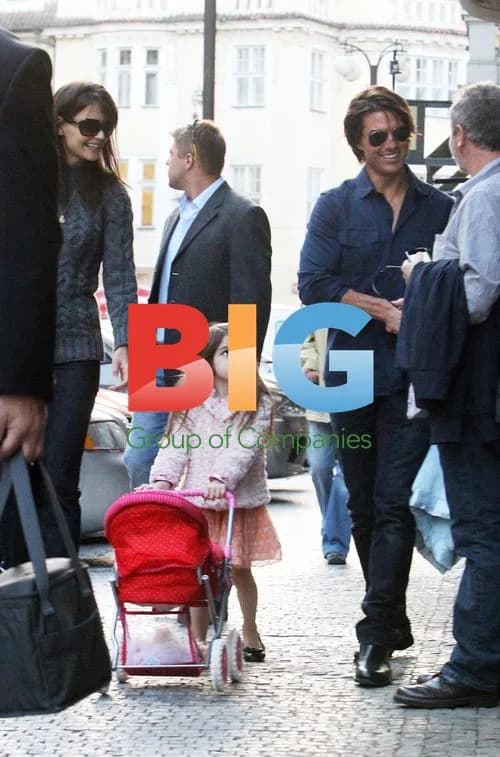 Tom Cruise, Katie Holmes, and Suri in Prague