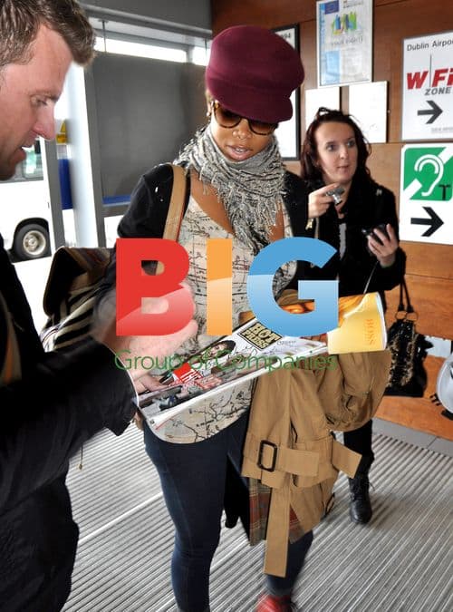 Kelis Leaving Dublin Airport