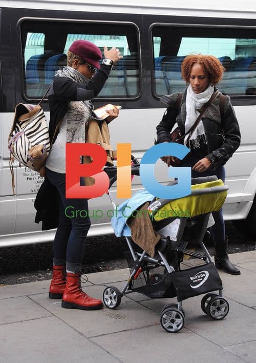 Kelis Leaves Dublin Airport After Arthurs Day