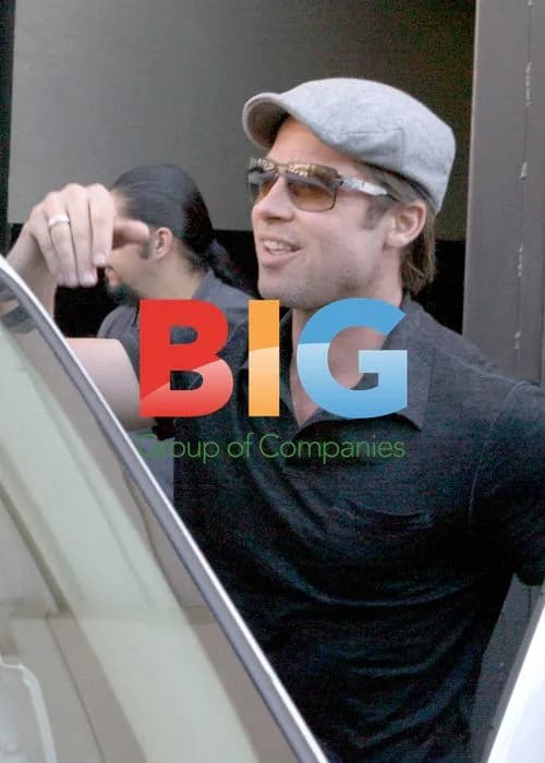 Brad Pitt at Hollywood Mall