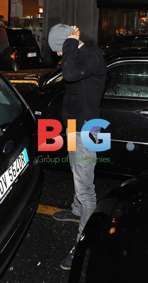 Orlando Bloom and Miranda Kerr Dinner in Milan