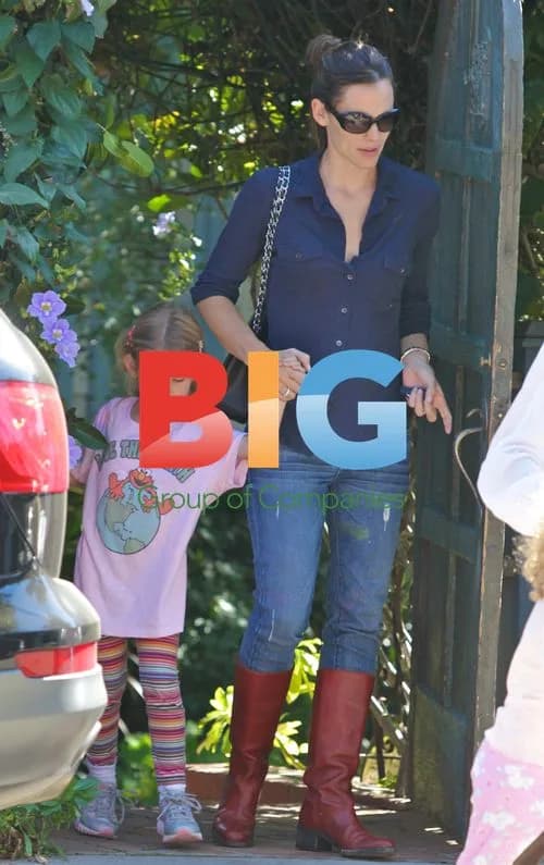 Jennifer Garner at Whitney Port's House
