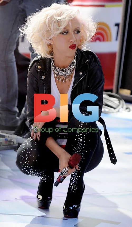 Christina Aguilera Performs on Today Show