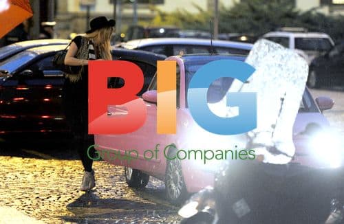 Mischa Barton Out in Milan