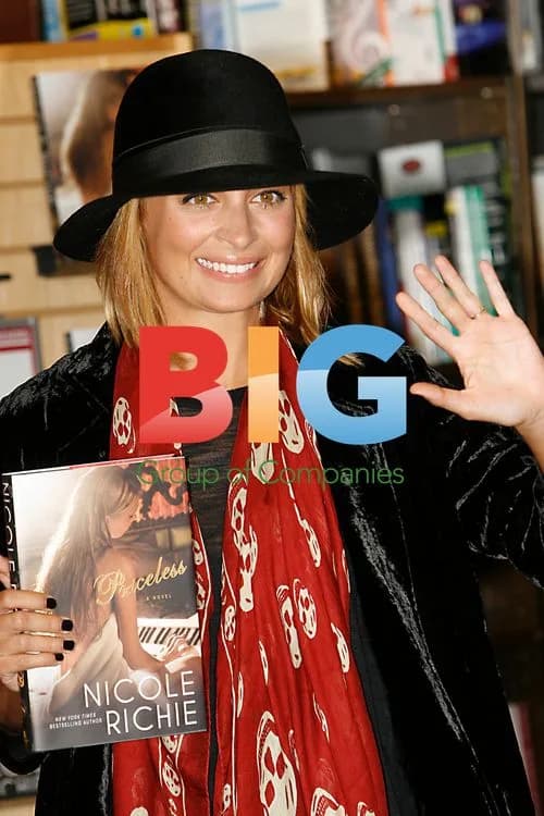 Nicole Richie Signing Books in NYC