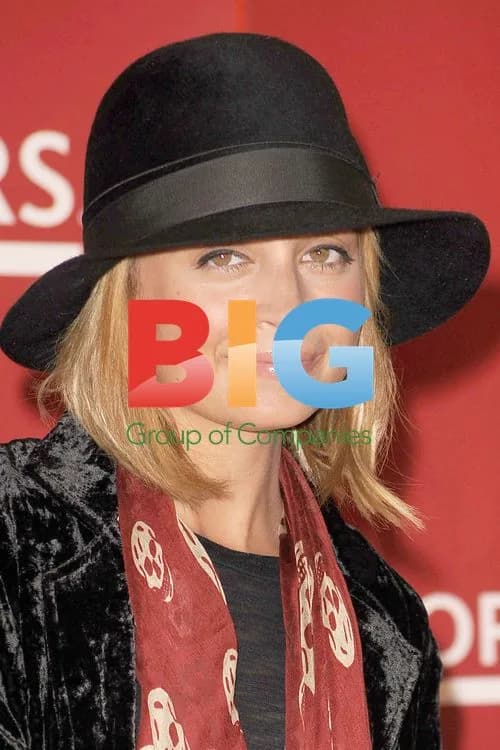Nicole Richie Signs 'Priceless' Book in NYC