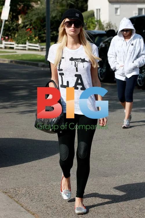 Paris Hilton Shops in LA