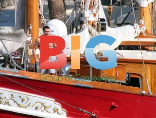 Vladimir Klitschko and Hayden Panettiere on Boat in Croatia