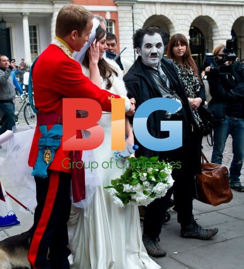 Iconic photographer mocks Royal Wedding with lookalikes