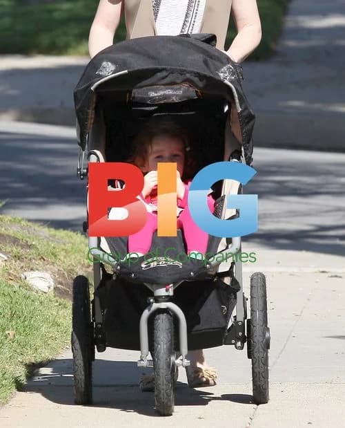 Alyson Hannigan with daughter Satyana