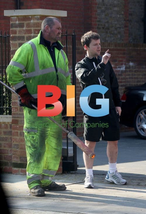 Declan Donnelly supervising line removal