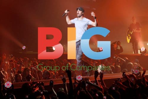 Enrique Iglesias Performs in Nice, France