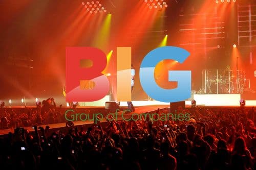 Enrique Iglesias Performs in Nice, France