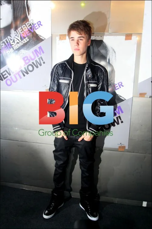 Justin Bieber at Press Conference in Antwerpen