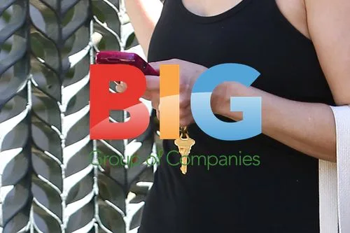 Reese Witherspoon Leaves Gym After Honeymoon