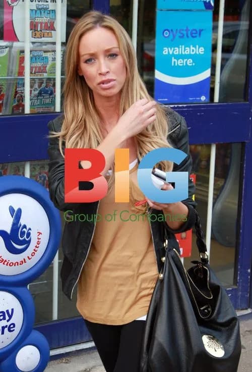 Lauren Pope Shopping in Chigwell