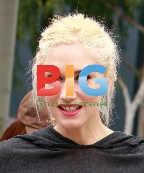 Gwen Stefani Heads to Nail Salon in Beverly Hills