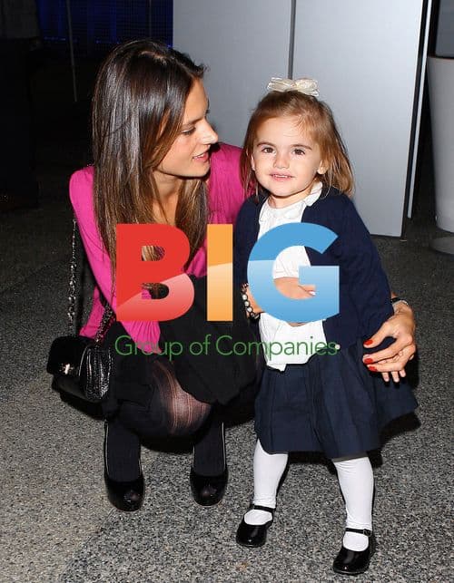 Alessandra Ambrosio & Daughter Leave BOA Steakhouse