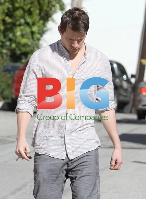 Channing Tatum Leaves Travel Agency