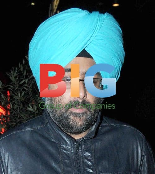 Hardeep Singh and Girlfriend at The Ivy Club