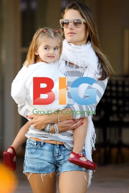 Alessandra Ambrosio and Family at Malibu Country Mart