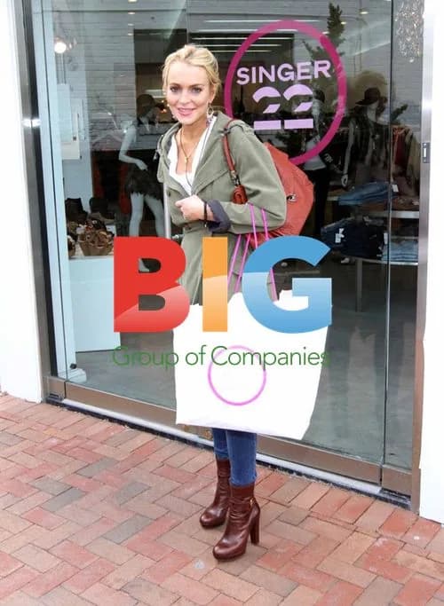 Lindsay Lohan Shopping at Singer22