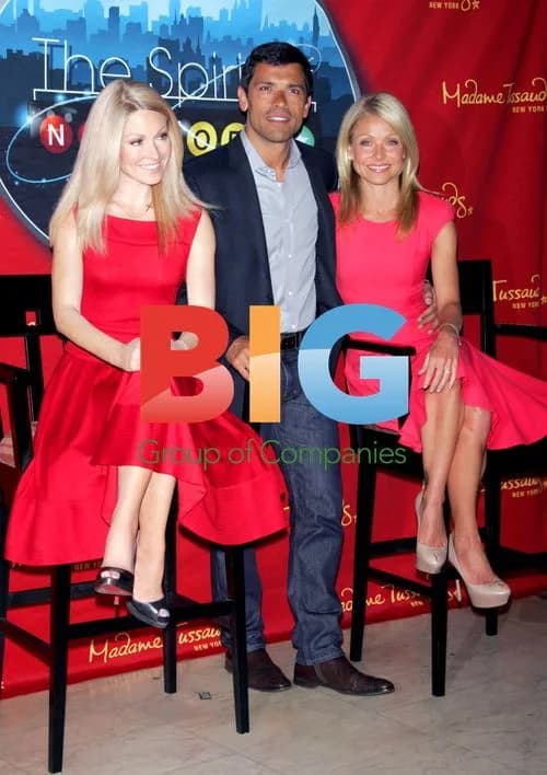 Kelly Ripa Unveils Wax Figure