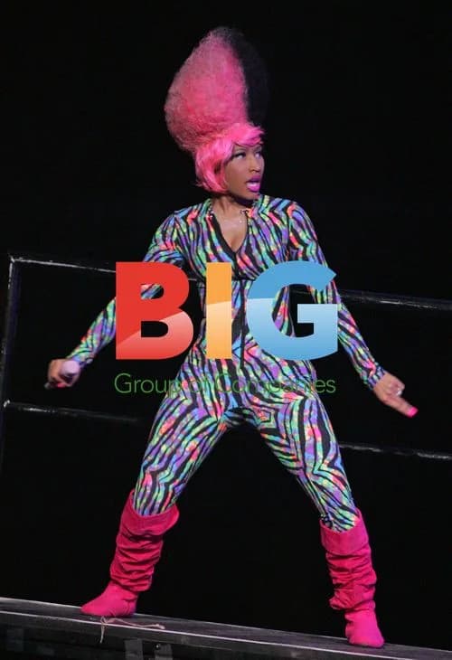 Nicki Minaj Performs in Florida