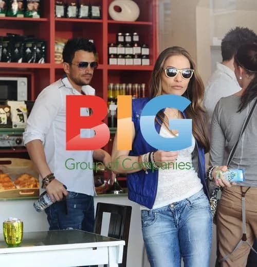 Peter Andre and Elen Rivas at The Shed Cafe