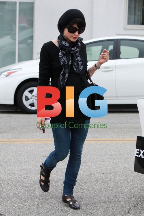 Selma Blair Leaving Meeting