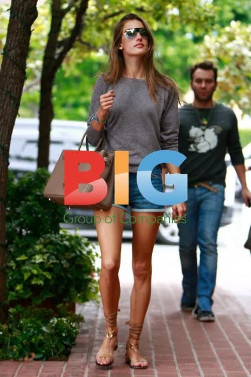 Alessandra Ambrosio Shopping in LA