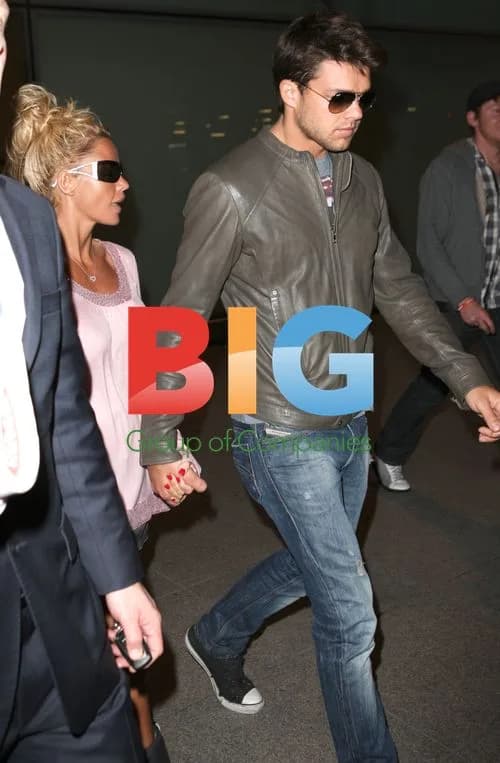 Jordan and Leandro Penna Arrive in UK