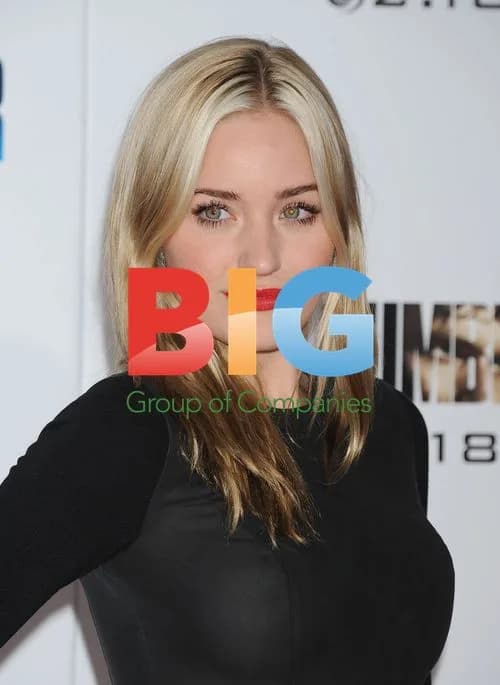 AJ Michalka Arrives at "I Am Number Four" Premiere
