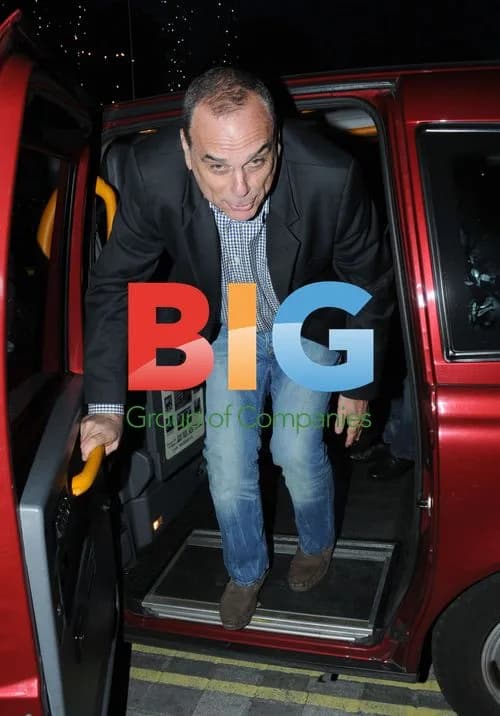 West Ham Manager Avram Grant Arrives at Nobu