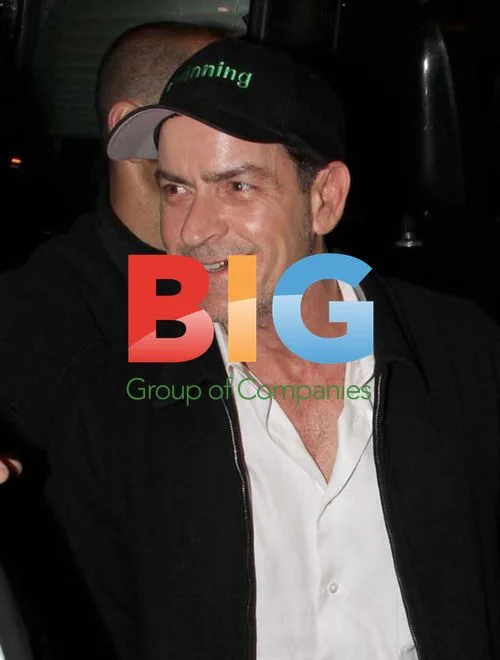 Charlie Sheen Arriving at Hotel After Show