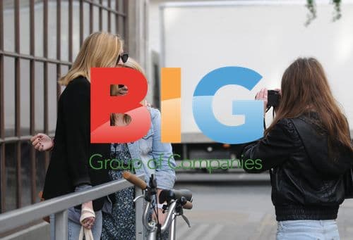 Fearne Cotton Arriving for Work