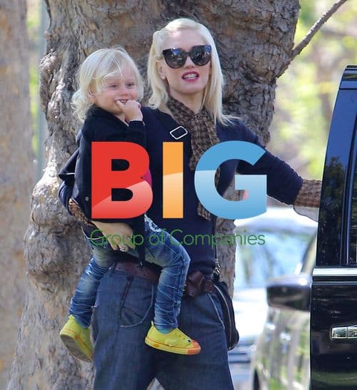 Gwen Stefani and Sons Visiting Family