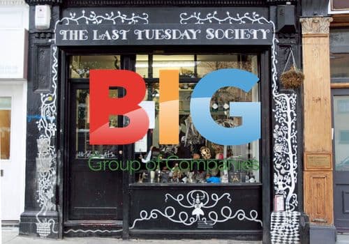 Royal Couple Shops at Unusual Store